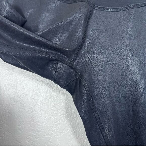 Beyond the Bump Coated Maternity Leggings in Black Size S - Picture 6 of 13